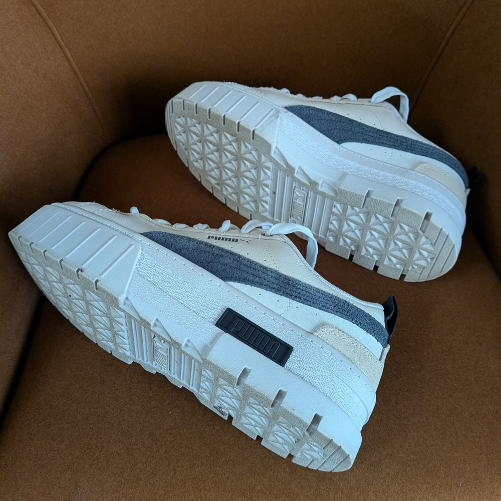 Puma Mayze White and Gray Sneakers - Picture 3 of 4